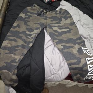 PINK Victoria's Secret Camouflage Joggers